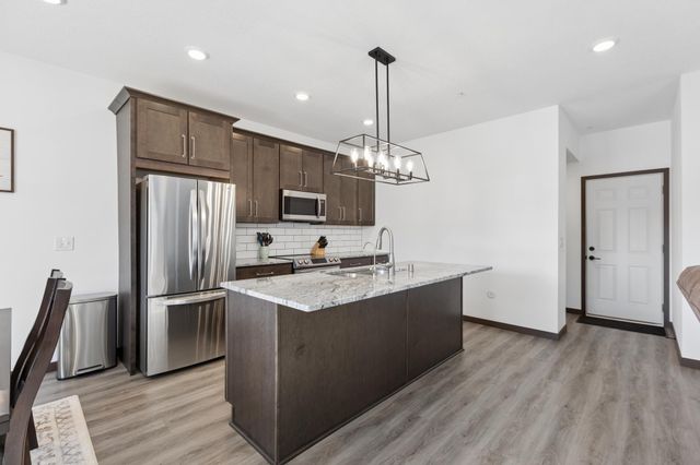 12918 Brenly Way, Rogers, MN 55374