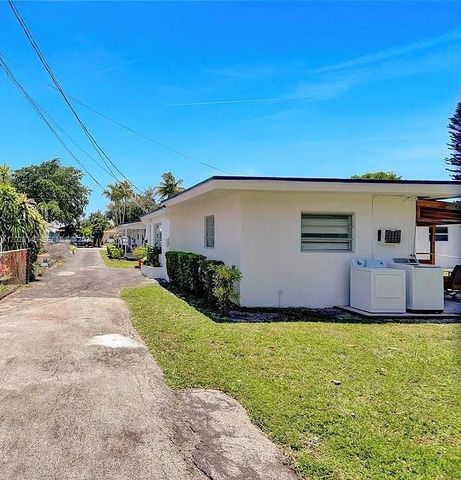 2627 Lincoln Street, Hollywood, FL 33020