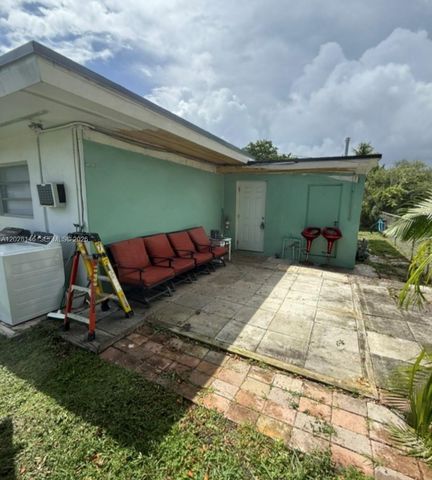 2627 Lincoln Street, Hollywood, FL 33020