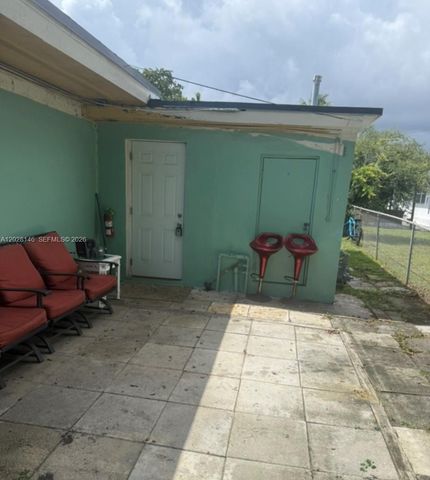 2627 Lincoln Street, Hollywood, FL 33020
