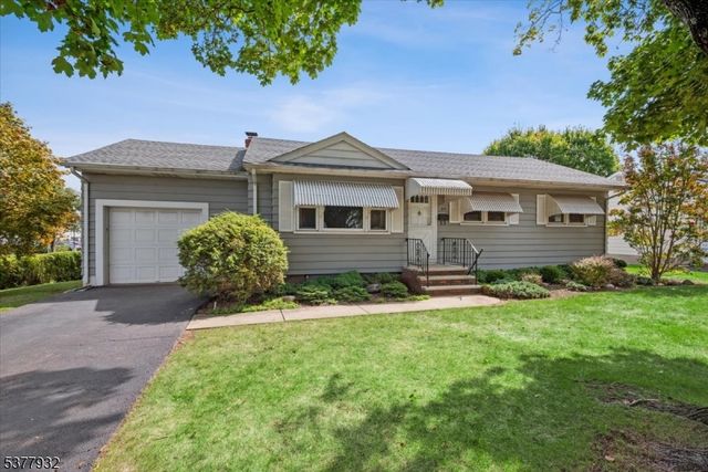 88 Meehan Ave, Raritan Boro, NJ 08869