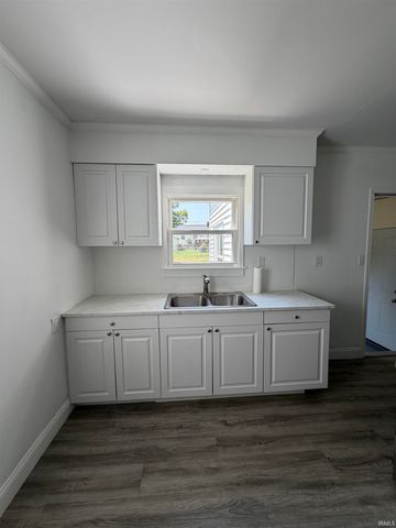 1716 Marie Avenue, Evansville, IN 47711