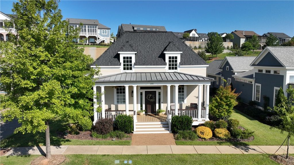 200 Pershing Avenue, Clemson, SC 29631