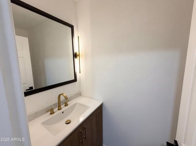 5524 N 39TH Avenue, Phoenix, AZ 85019