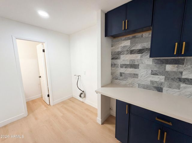 5524 N 39TH Avenue, Phoenix, AZ 85019