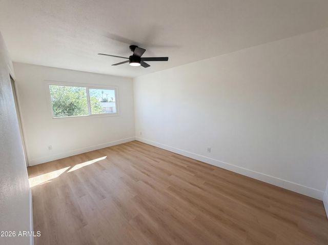 5524 N 39TH Avenue, Phoenix, AZ 85019