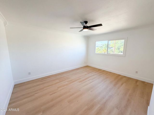 5524 N 39TH Avenue, Phoenix, AZ 85019