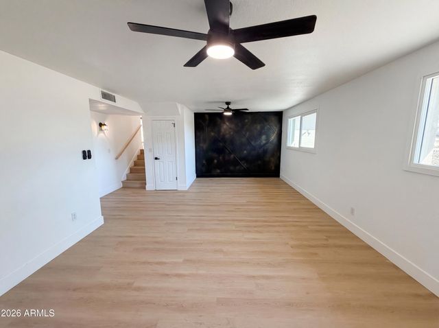 5524 N 39TH Avenue, Phoenix, AZ 85019