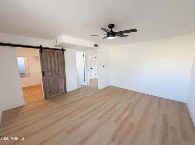 5524 N 39TH Avenue, Phoenix, AZ 85019