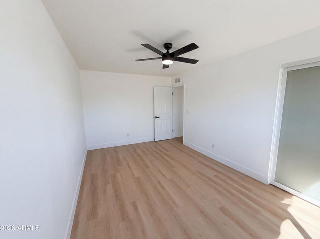 5524 N 39TH Avenue, Phoenix, AZ 85019