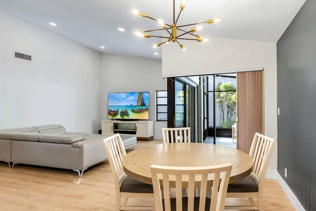1150 NW 22ND Avenue, Delray Beach, FL 33445