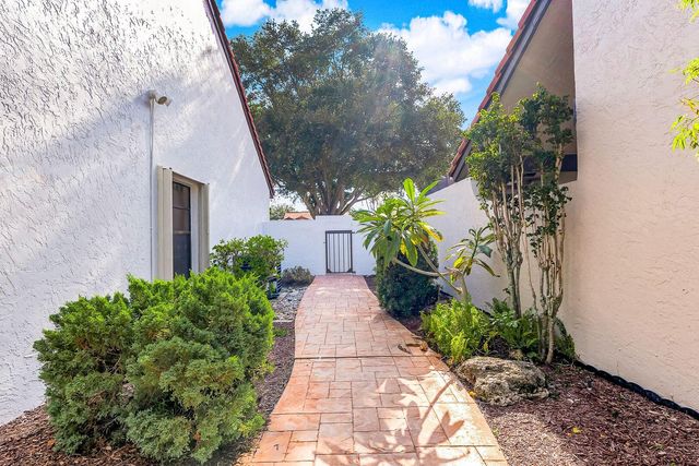 1150 NW 22ND Avenue, Delray Beach, FL 33445