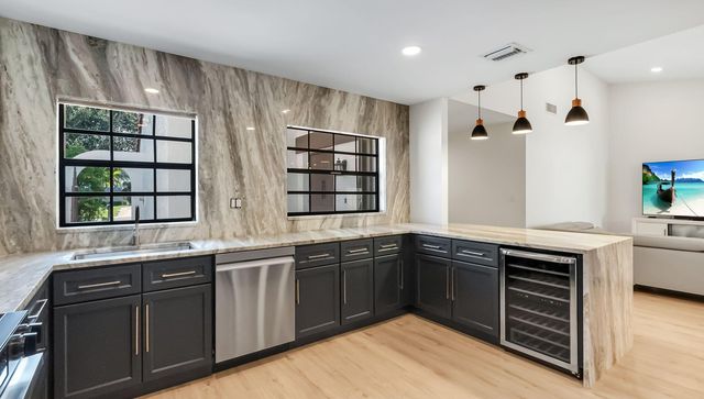 1150 NW 22ND Avenue, Delray Beach, FL 33445