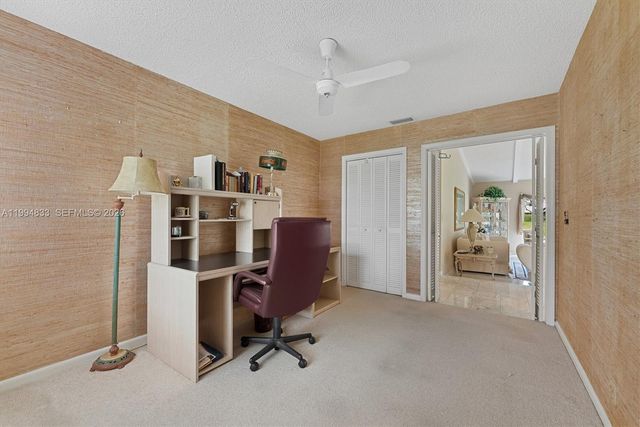 5669 Pinecrest Circle, Boca Raton, FL 33433