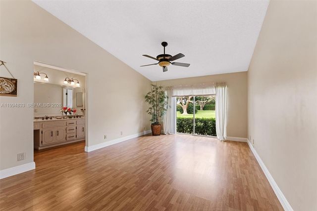 5669 Pinecrest Circle, Boca Raton, FL 33433