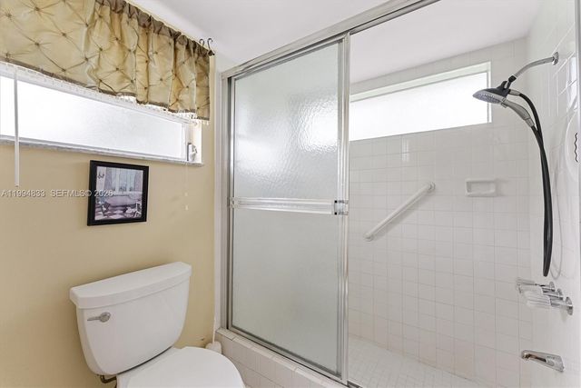 5669 Pinecrest Circle, Boca Raton, FL 33433