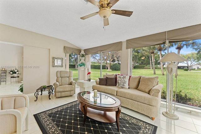 5669 Pinecrest Circle, Boca Raton, FL 33433