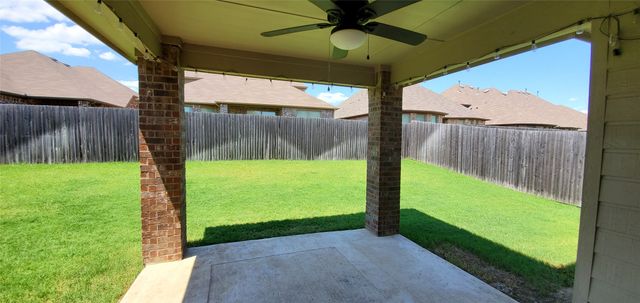 929 Lake Woodland Drive, Little Elm, TX 75068