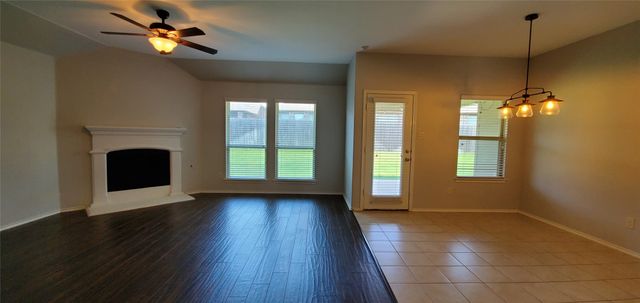 929 Lake Woodland Drive, Little Elm, TX 75068