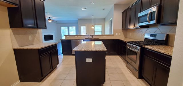 929 Lake Woodland Drive, Little Elm, TX 75068