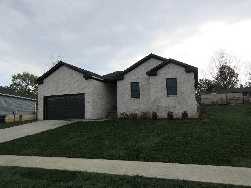 206 Jett Drive, Winchester, KY 40391