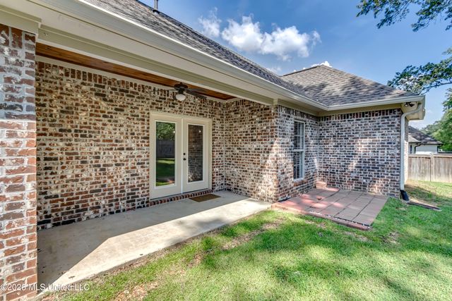 162 Sweetbriar Circle, Canton, MS 39046