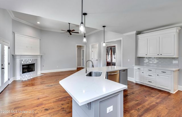 162 Sweetbriar Circle, Canton, MS 39046