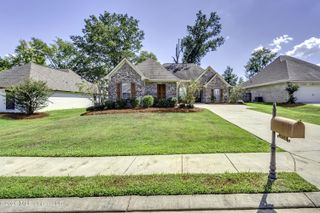 162 Sweetbriar Circle, Canton, MS 39046