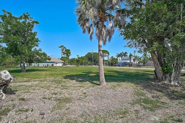 SARABAY ROAD, Osprey, FL 34229