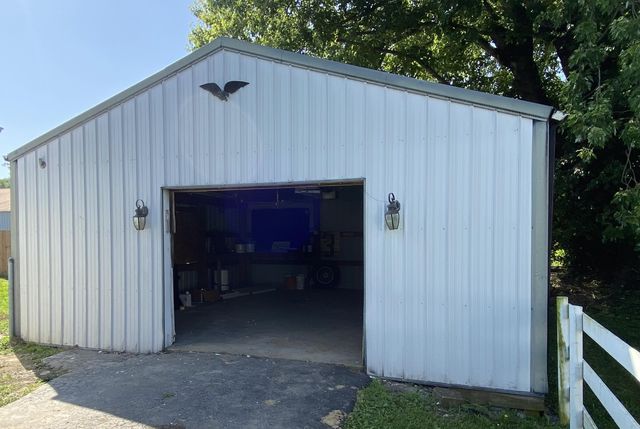 516 E Main Street, Carlisle, KY 40311