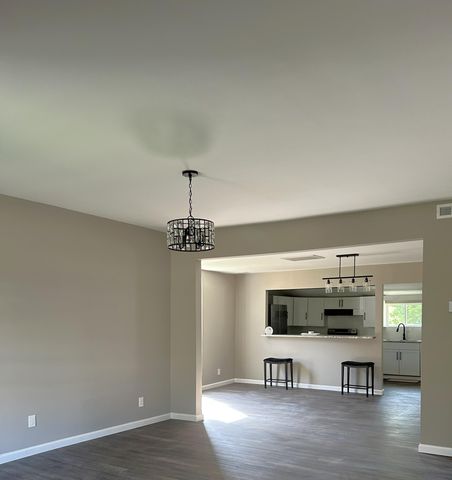516 E Main Street, Carlisle, KY 40311
