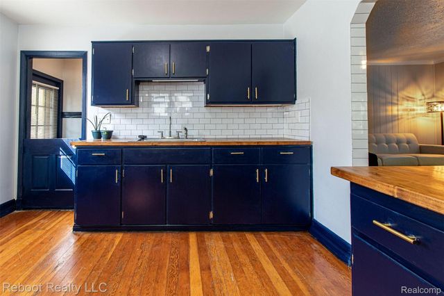 3005 Oakwood Street, Ann Arbor, MI 48104