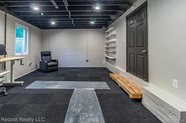 3005 Oakwood Street, Ann Arbor, MI 48104