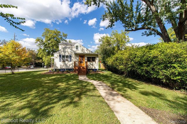 3005 Oakwood Street, Ann Arbor, MI 48104