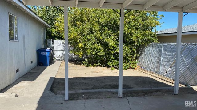 105 D Street, Taft, CA 93268