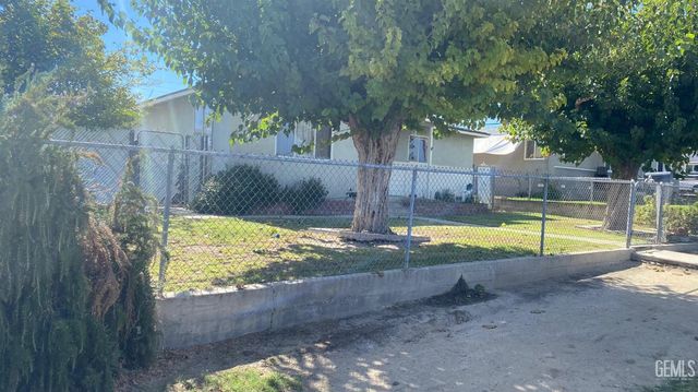 105 D Street, Taft, CA 93268