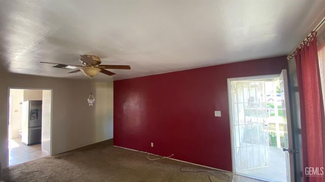 105 D Street, Taft, CA 93268