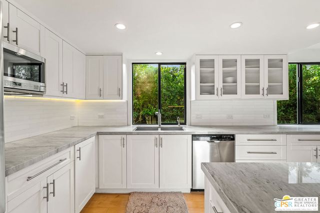 2580 W La Condesa Drive, Palm Springs, CA 92264