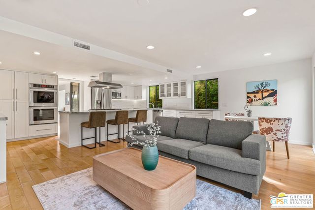 2580 W La Condesa Drive, Palm Springs, CA 92264