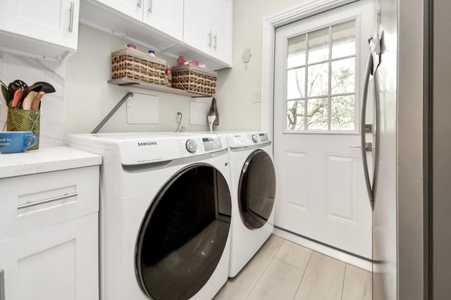 2001 Bering Drive 8J, Houston, TX 77057