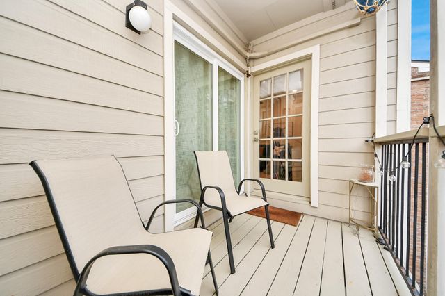 2001 Bering Drive 8J, Houston, TX 77057