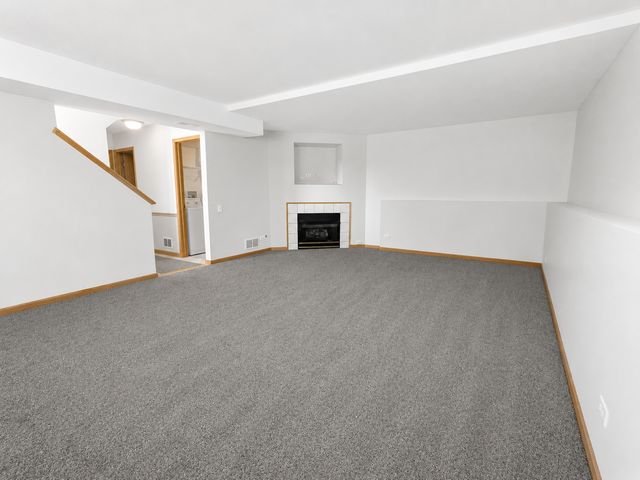 2232 Dawson Lane 2232, Algonquin, IL 60102
