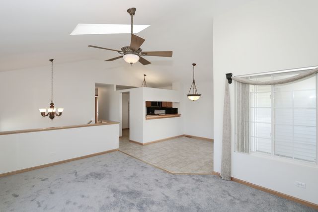 2232 Dawson Lane 2232, Algonquin, IL 60102