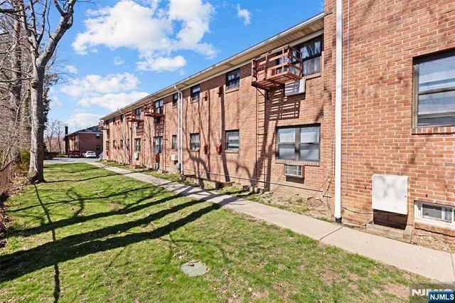 6 Colonial Drive 6A, Little Falls, NJ 07424