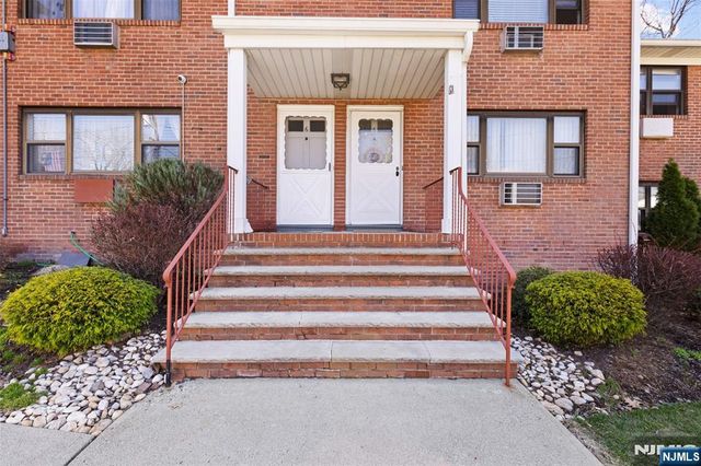 6 Colonial Drive 6A, Little Falls, NJ 07424