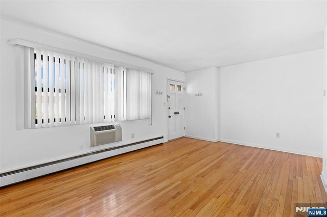 6 Colonial Drive 6A, Little Falls, NJ 07424