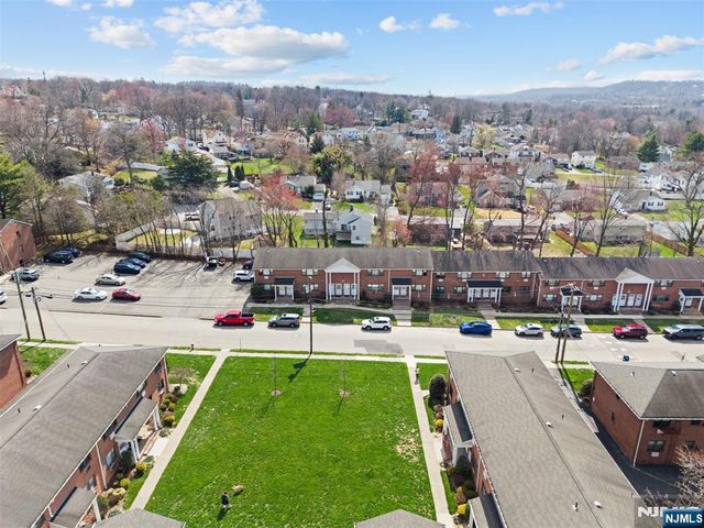 6 Colonial Drive 6A, Little Falls, NJ 07424