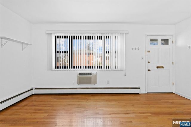 6 Colonial Drive 6A, Little Falls, NJ 07424