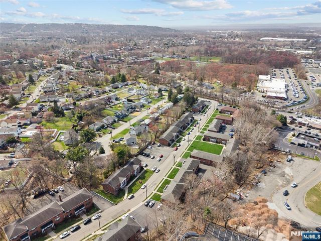 6 Colonial Drive 6A, Little Falls, NJ 07424