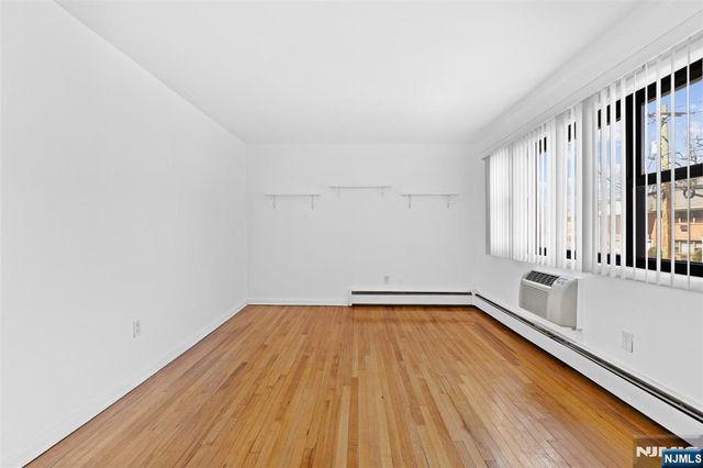 6 Colonial Drive 6A, Little Falls, NJ 07424